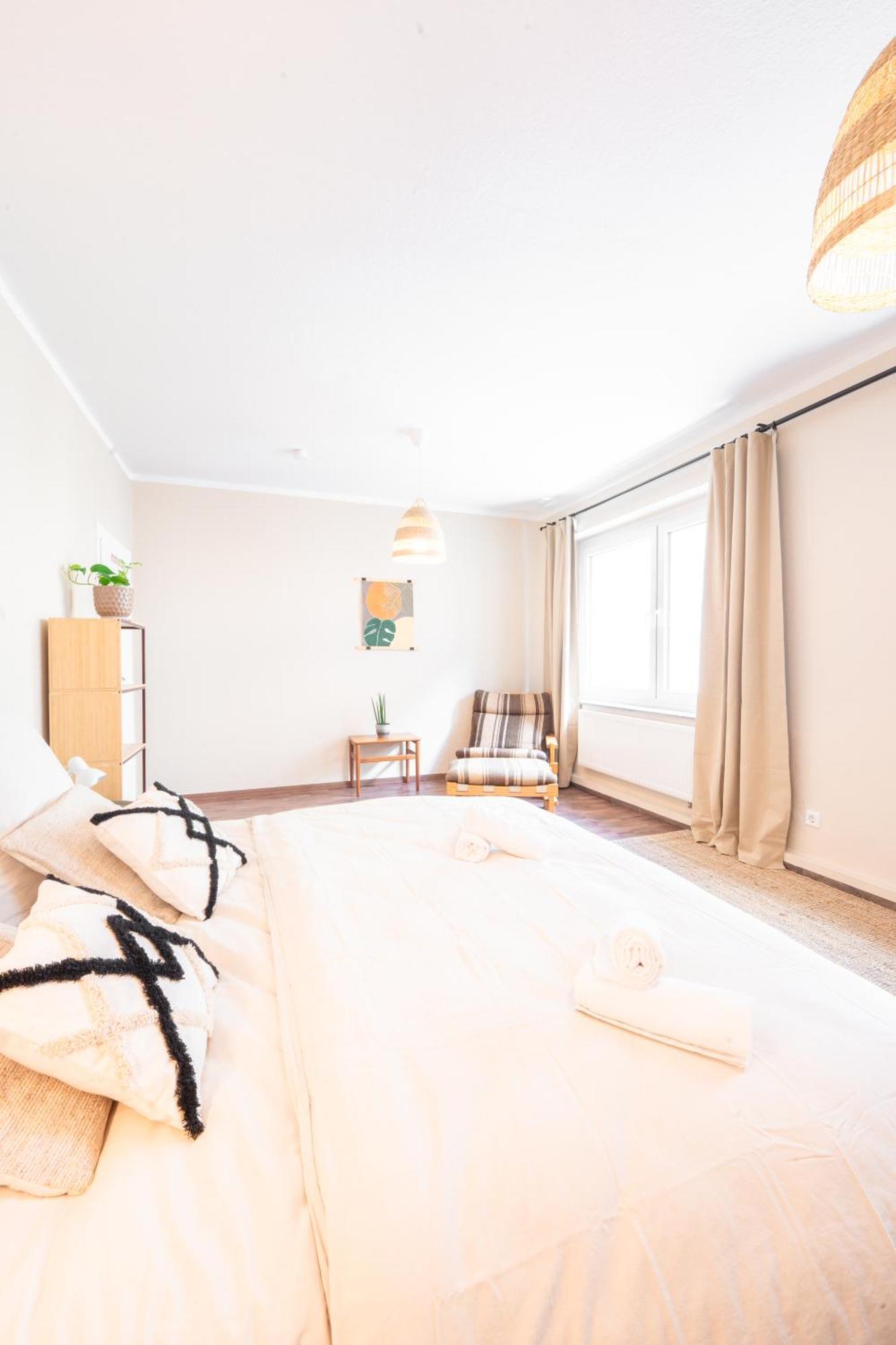 -Super Zentrales Zimmer- Direkt An Der Lutter! Bielefeld Exterior foto