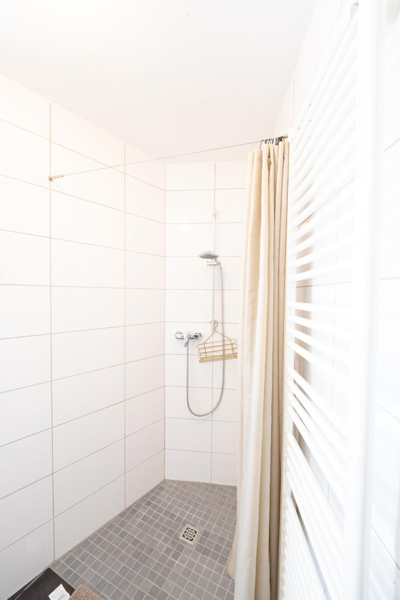 -Super Zentrales Zimmer- Direkt An Der Lutter! Bielefeld Exterior foto